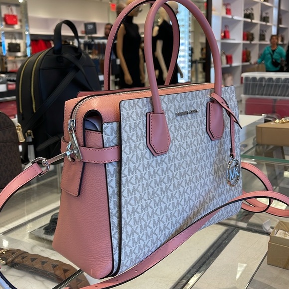 MICHAEL KORS
Mercer Medium Logo and Leather Belted Satchel
Primrose Multi 
NWT - Picture 8 of 16